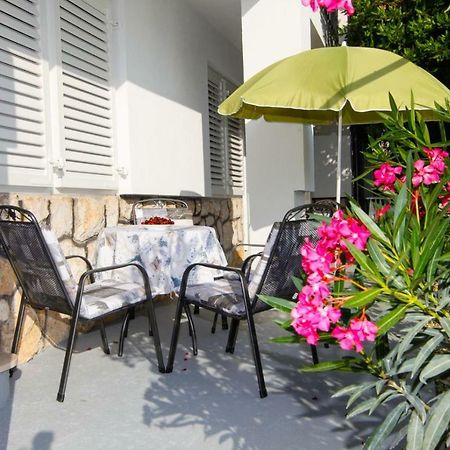 Apartments Marta Crikvenica Exterior photo